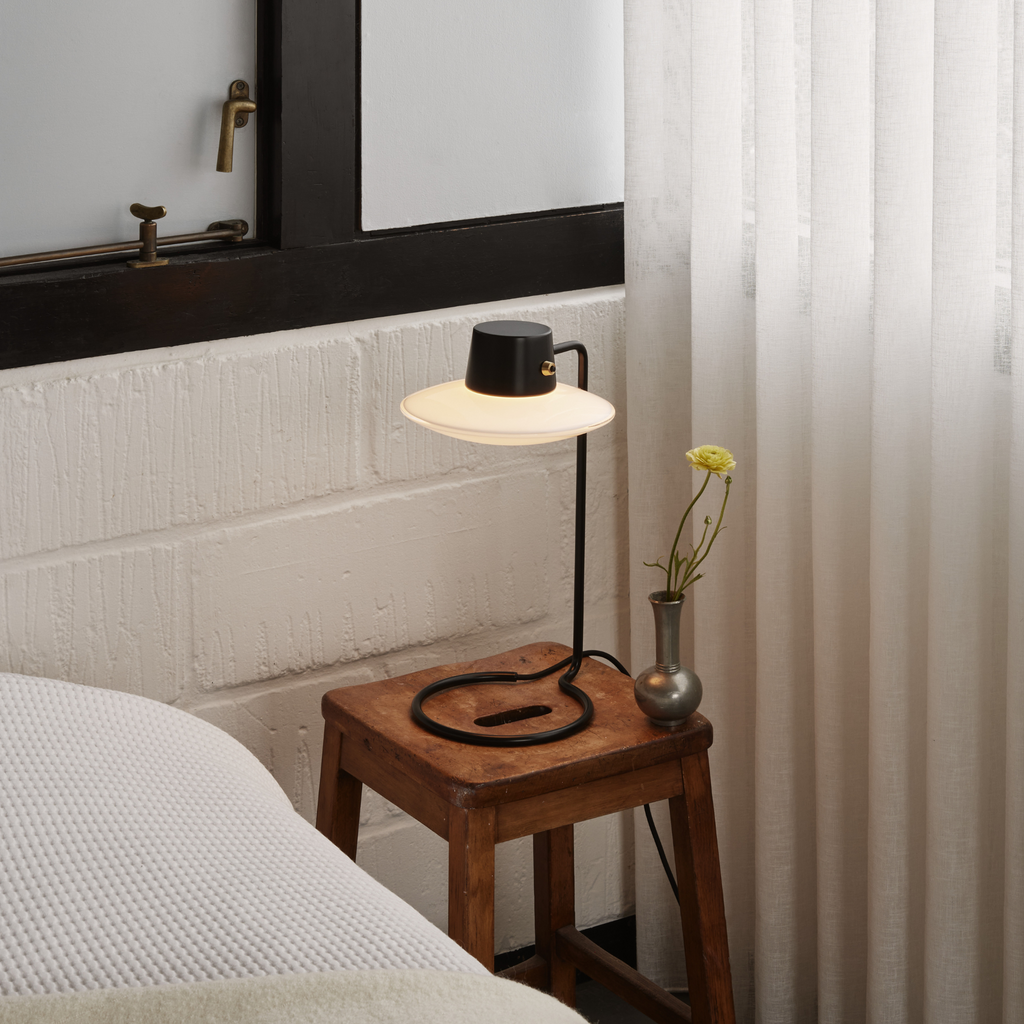 AJ Oxford Table Lamp