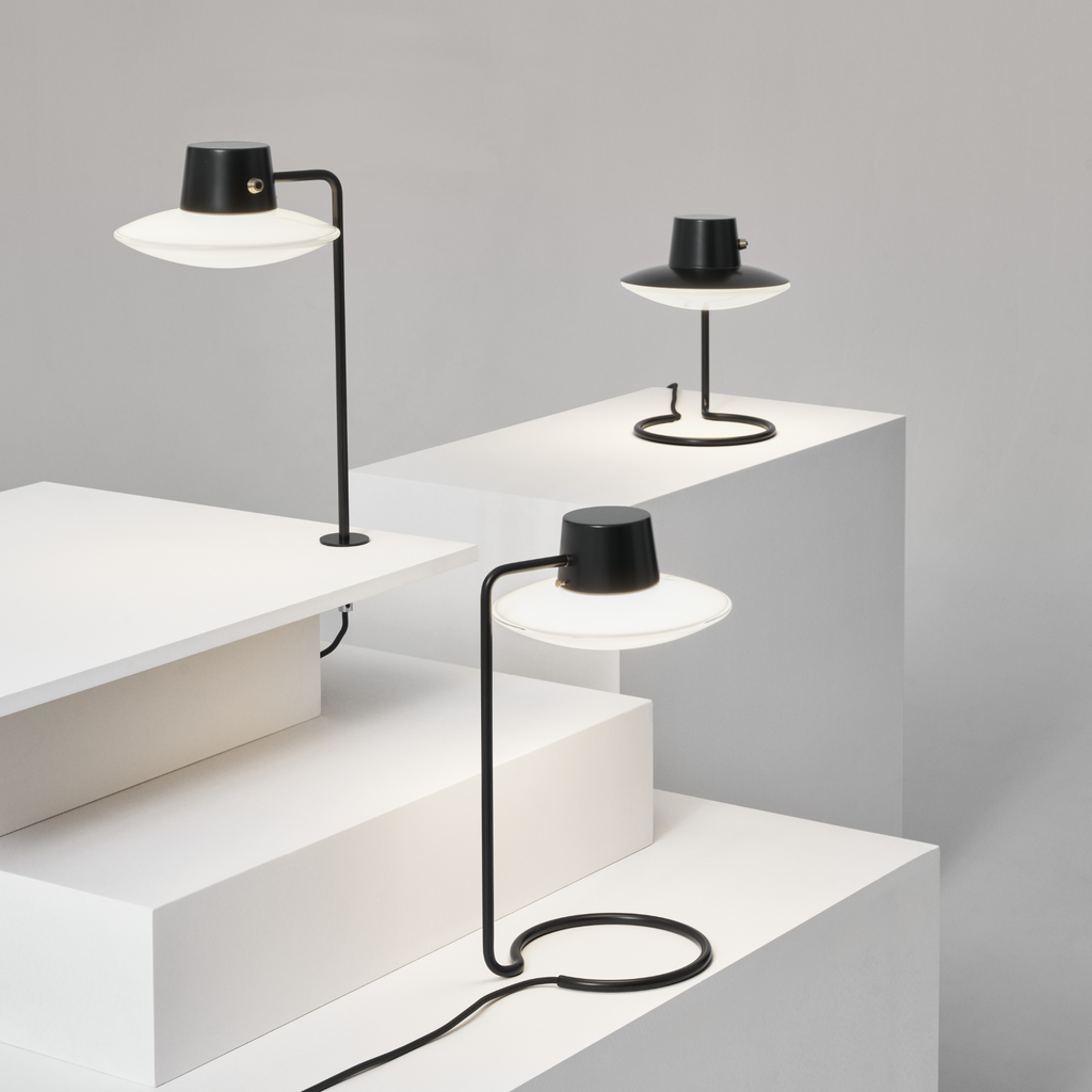 AJ Oxford Table Lamp