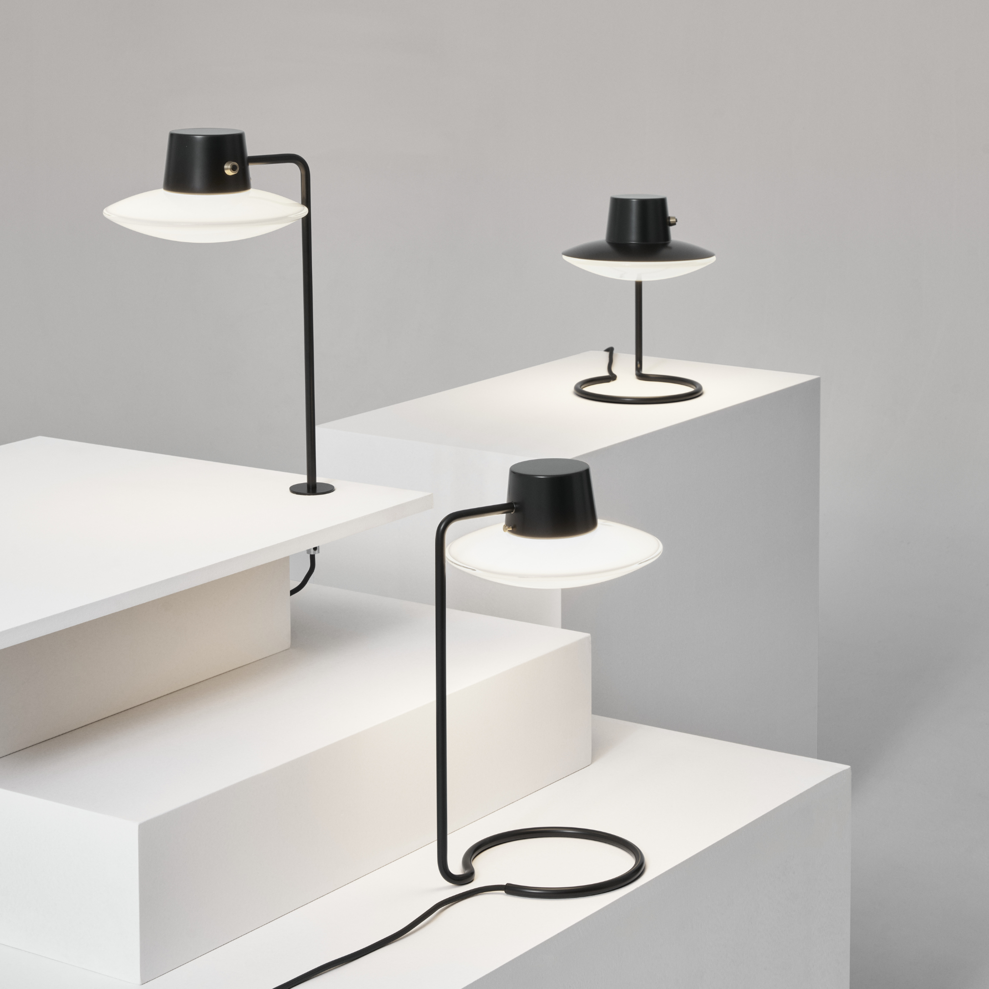 AJ Oxford Table Lamp