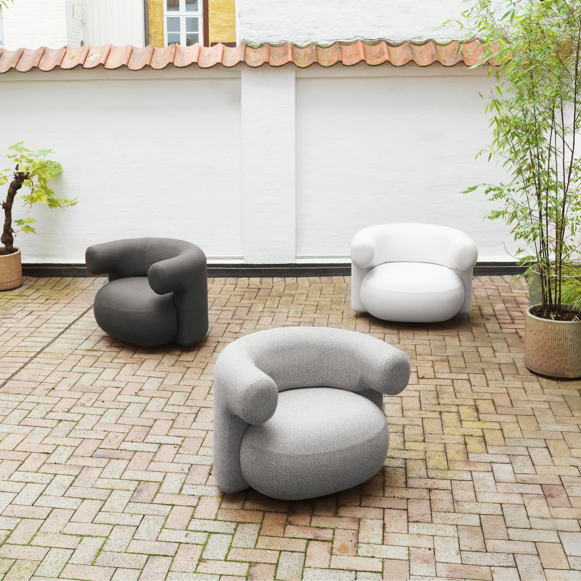 Burra Lounge Chair w/ Return Outdoor