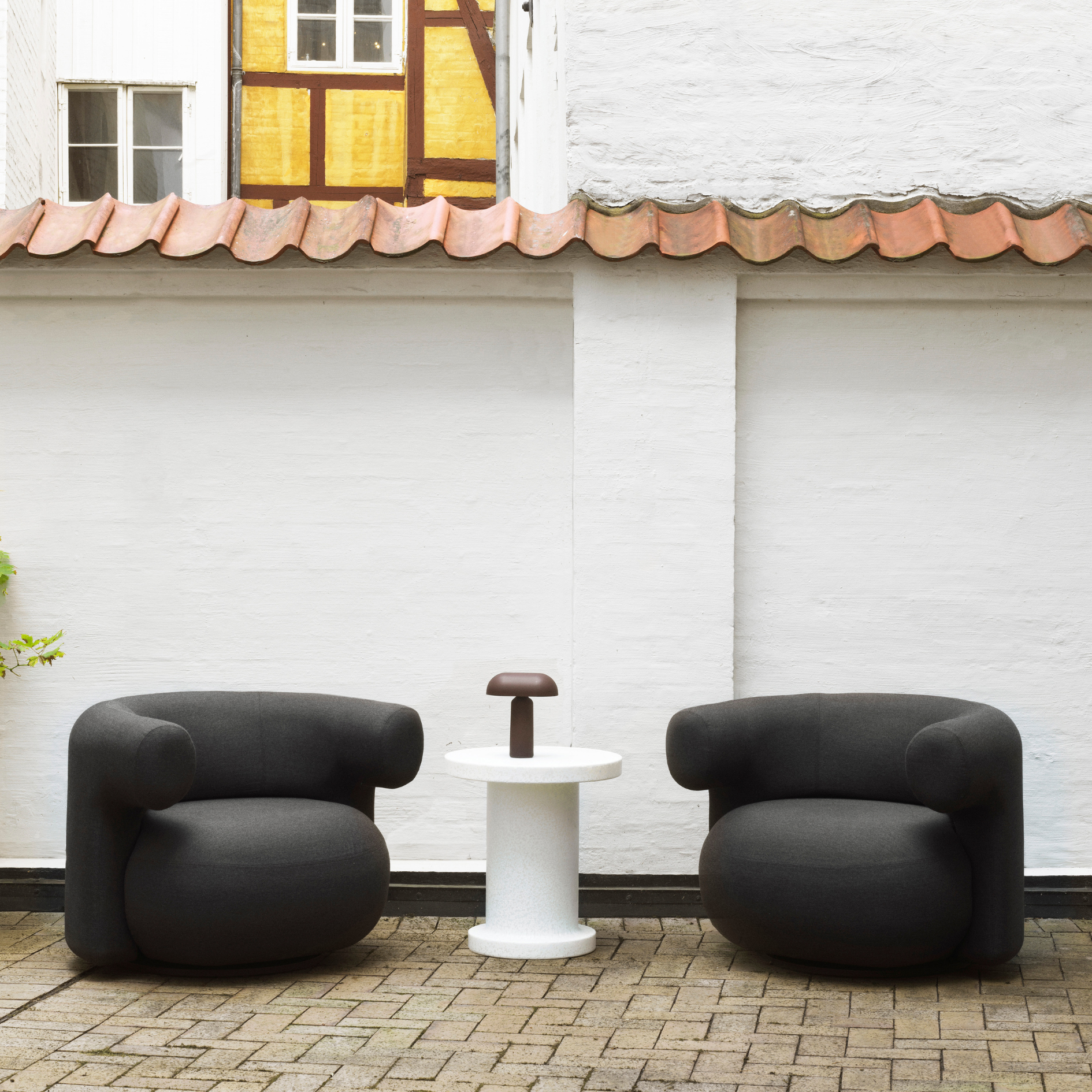 Burra Lounge Chair w/ Return Outdoor