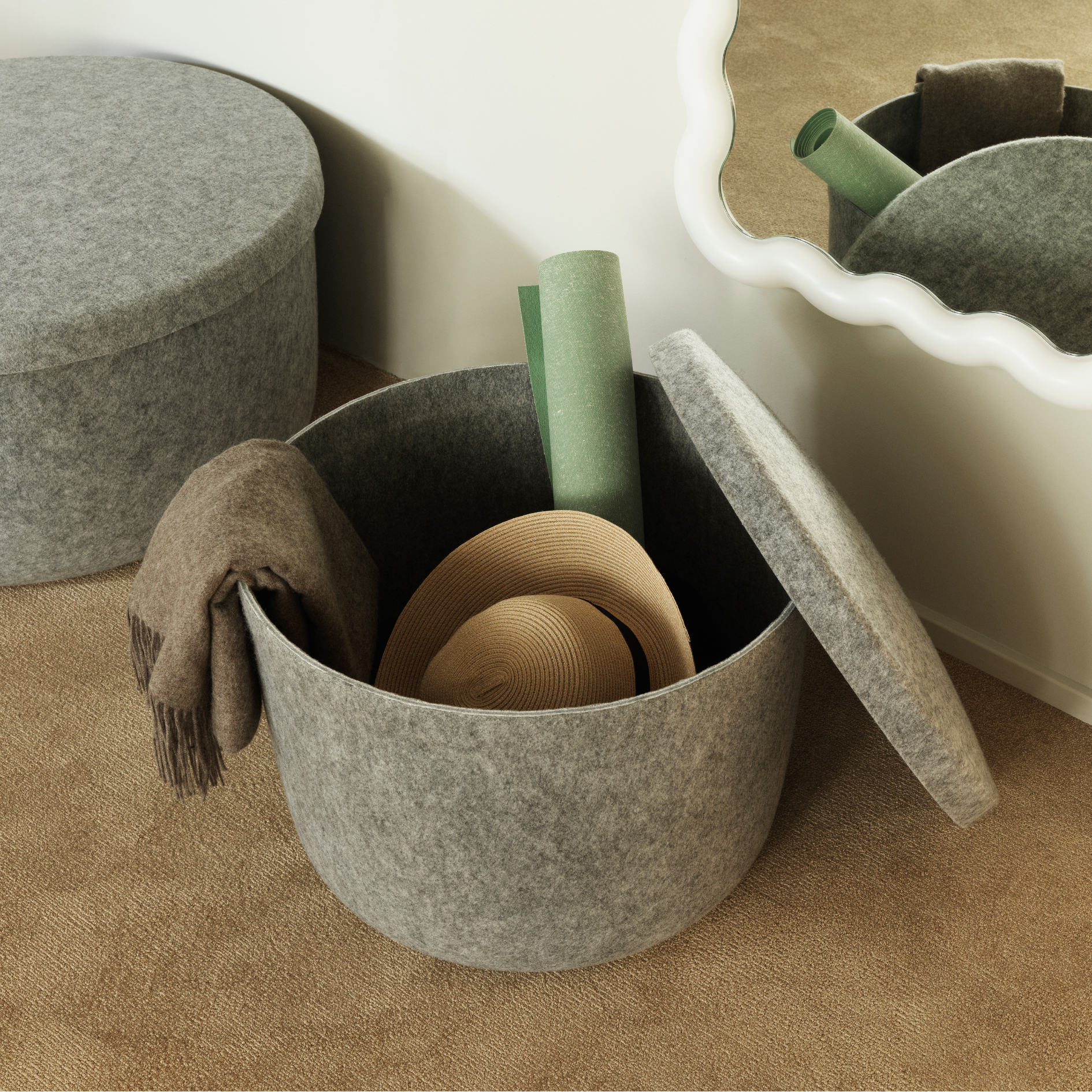 Hide Storage Pouf
