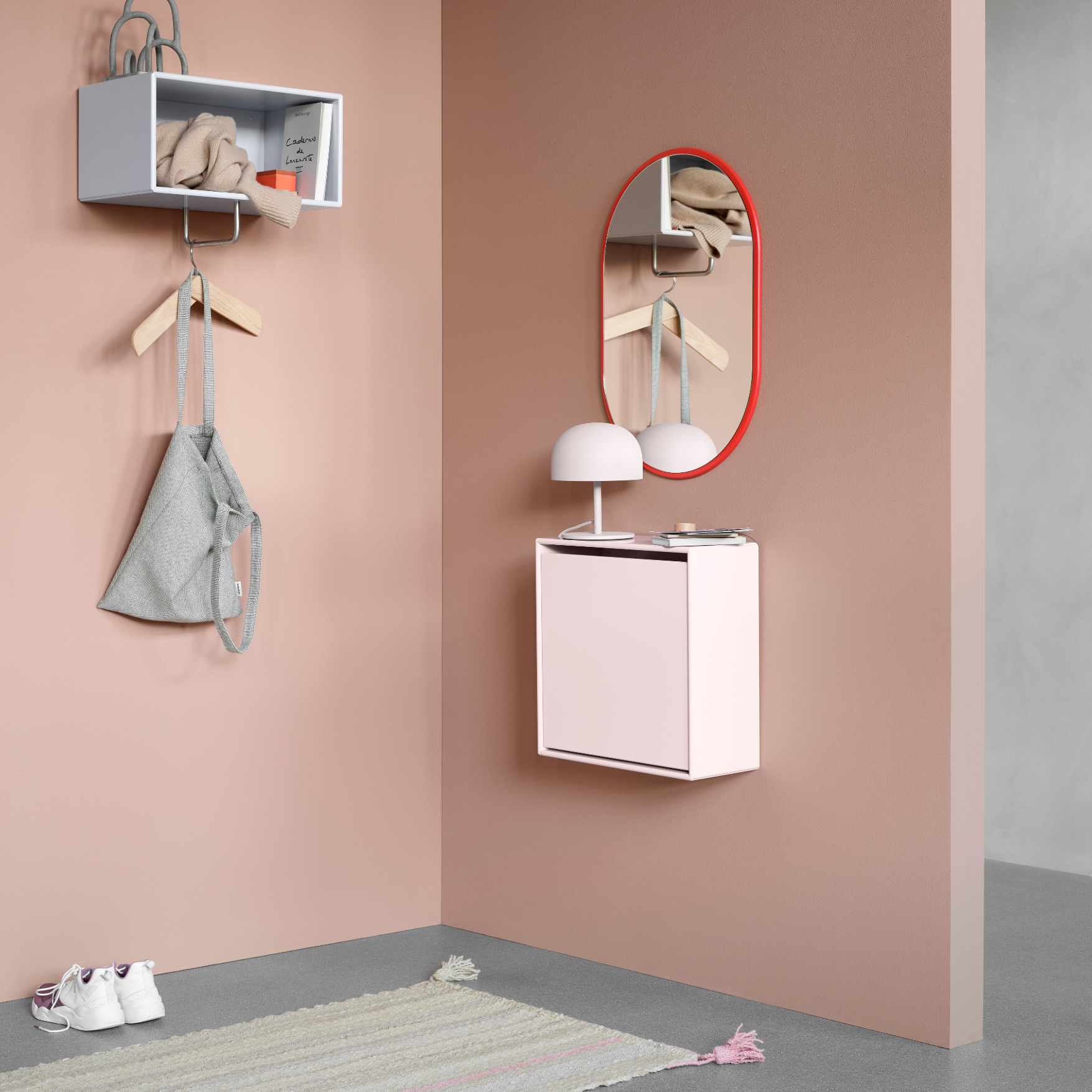 Montana Look Oval Mirror