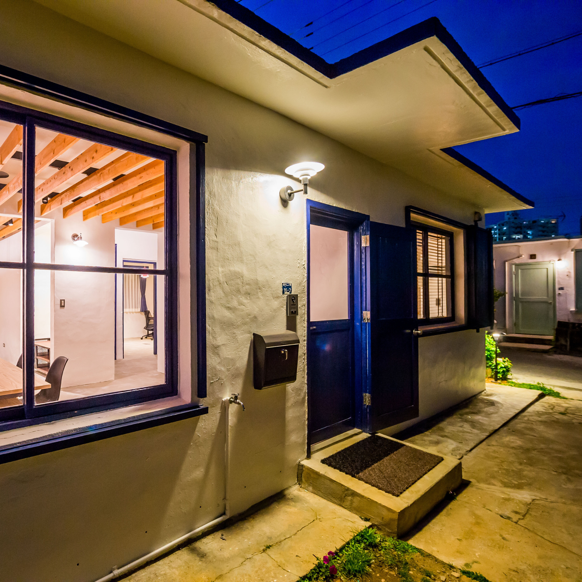 SAVE 20% PH 3-2½ Wall