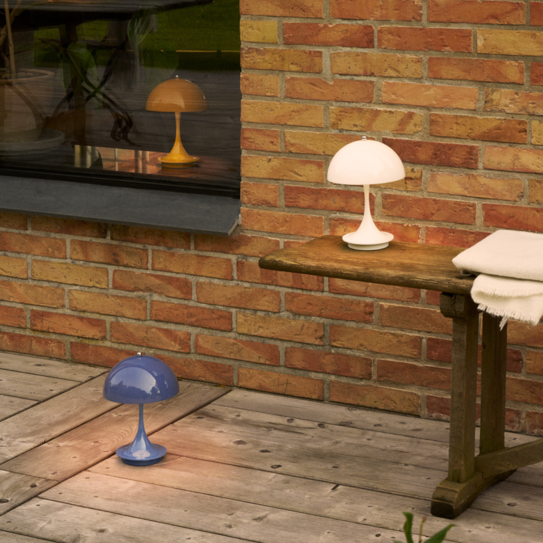 Panthella 160 Portable Lamp V3