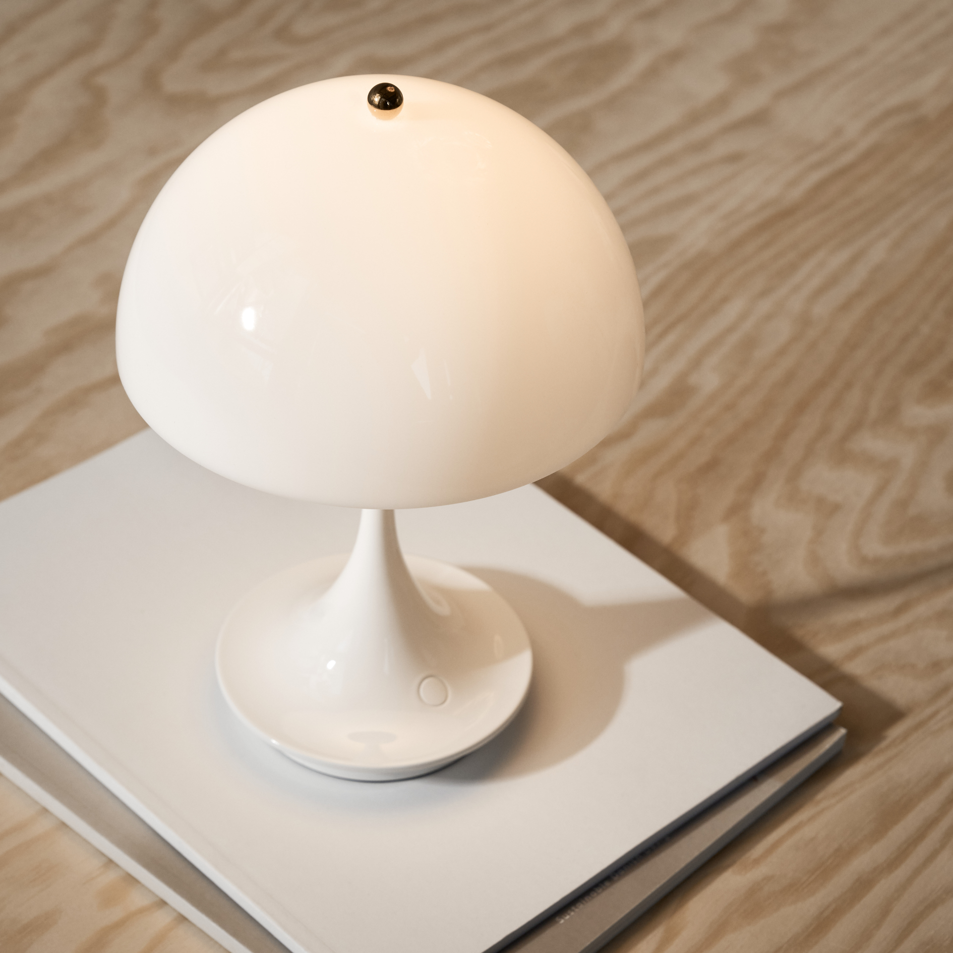 Panthella 160 Portable Lamp V3