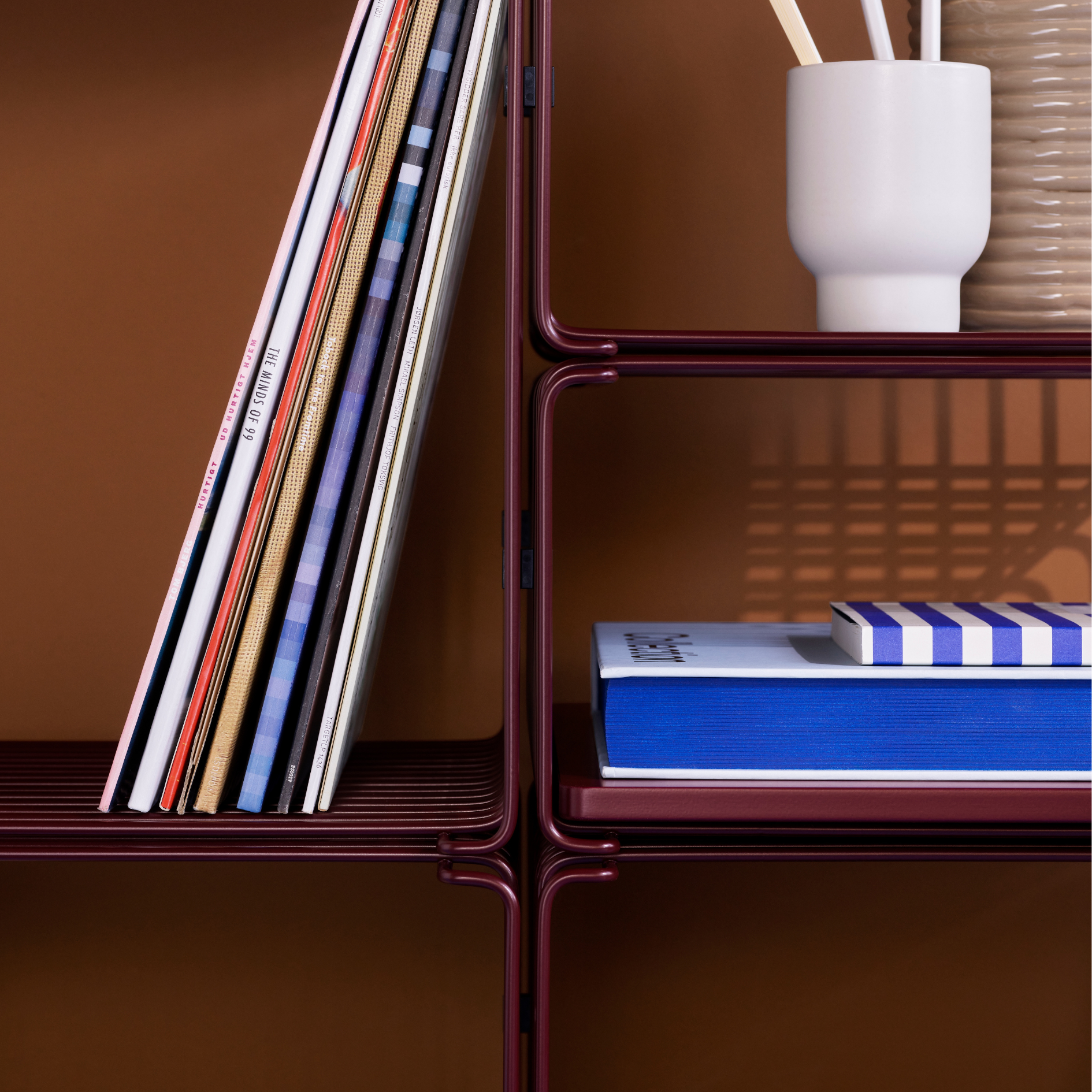 Montana Panton Wire Inlay Shelf Single