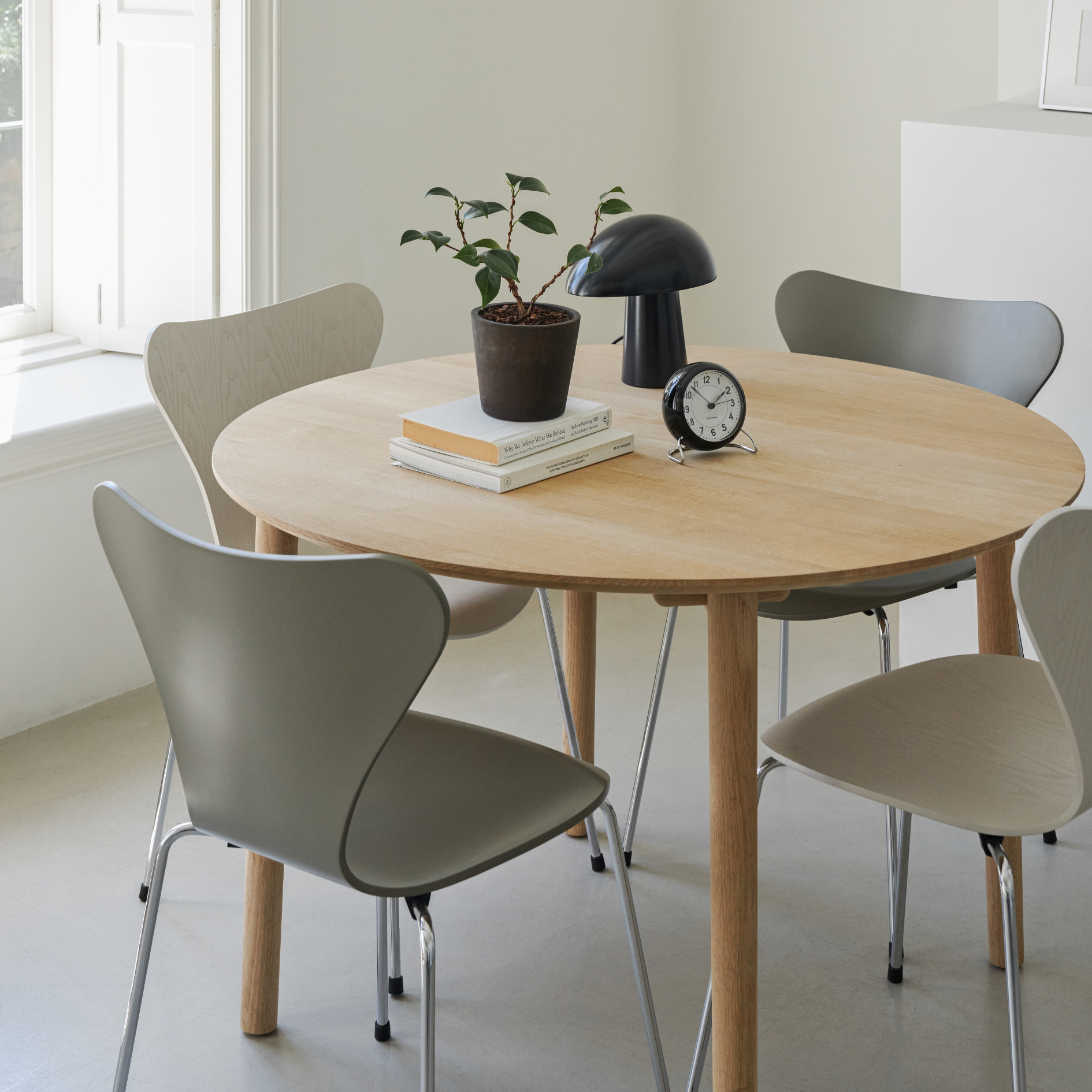 Series 7 Chair Lacquered Veneer