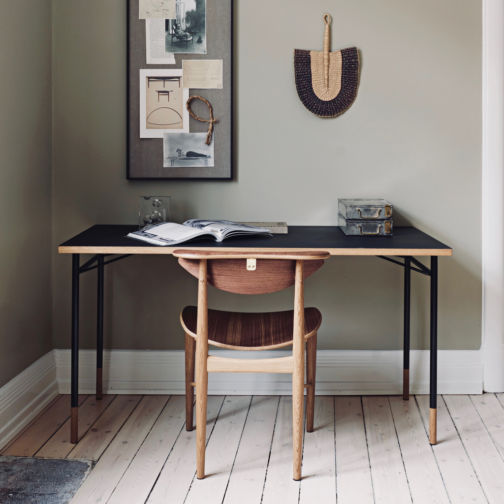 The Nyhavn Desk