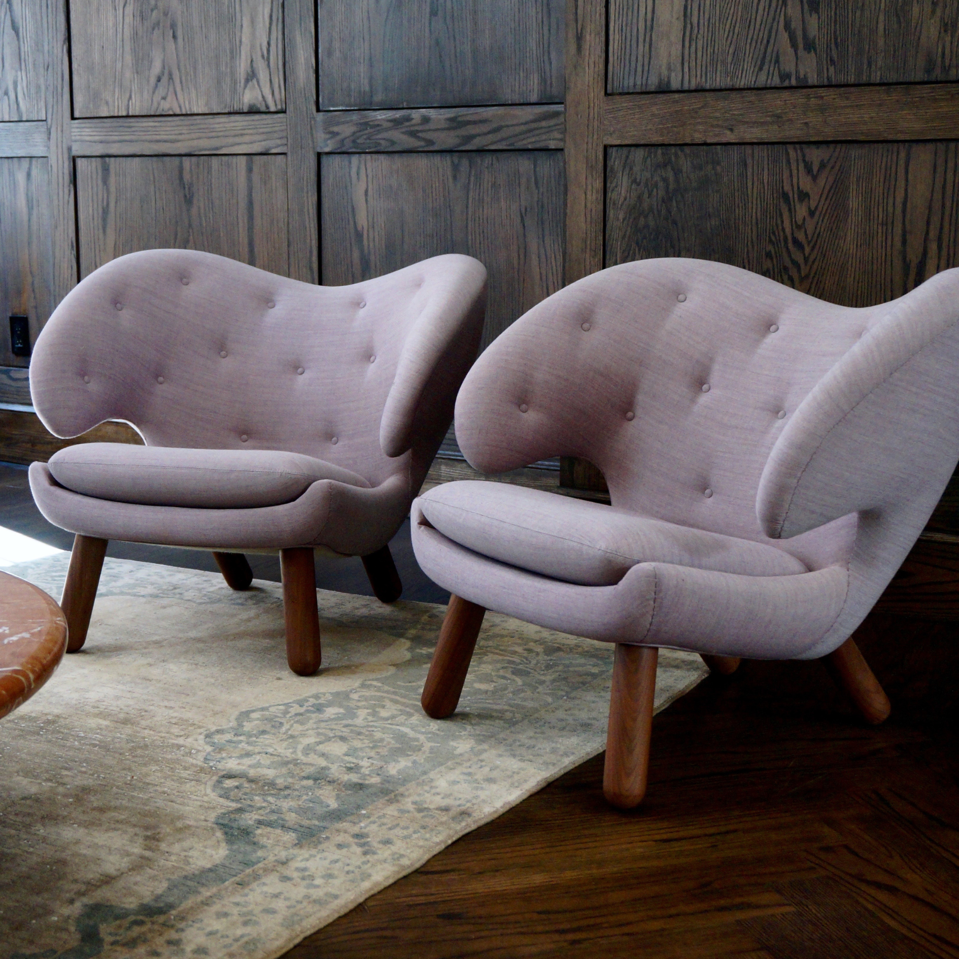 The Pelican Chair w/ Buttons