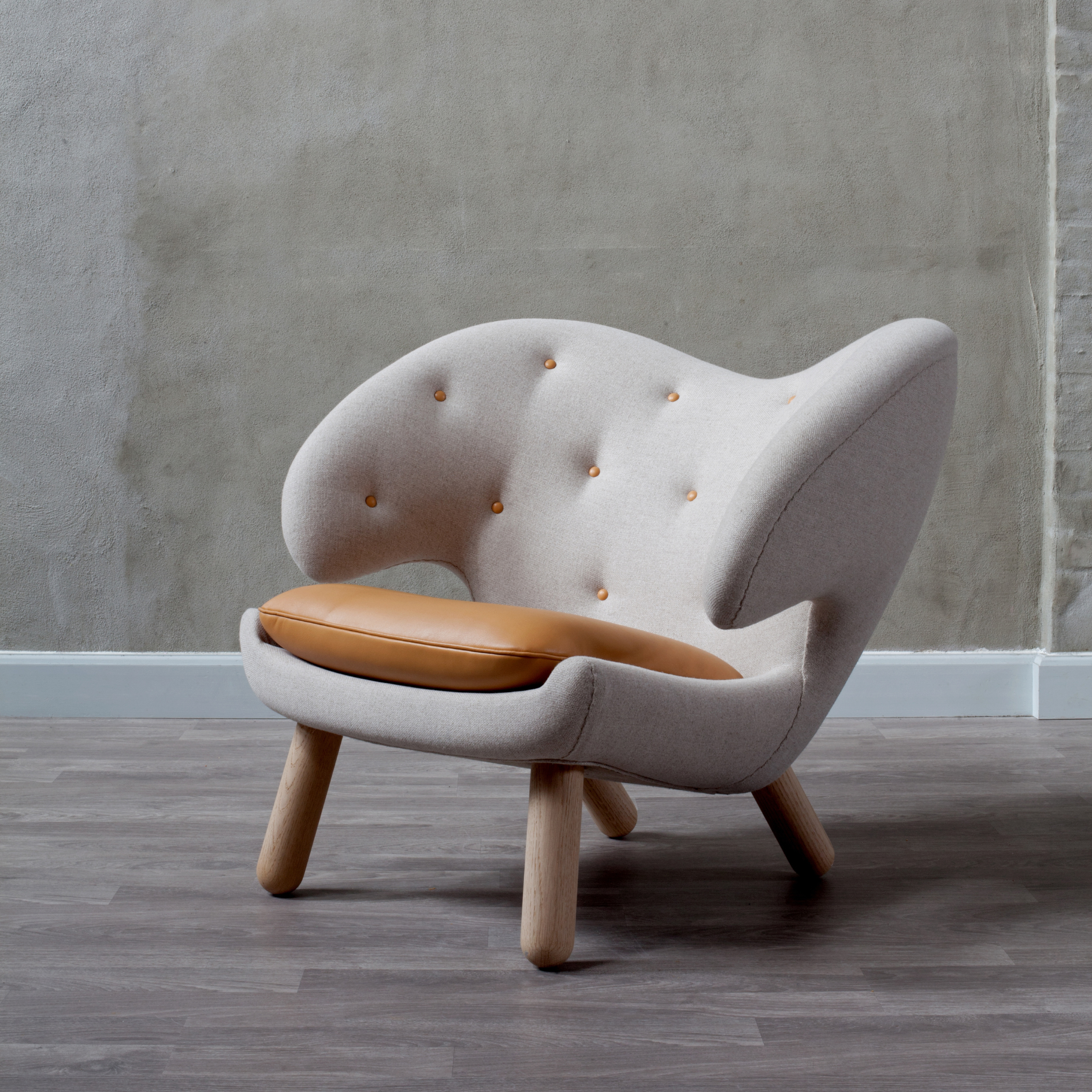 The Pelican Chair w/ Buttons