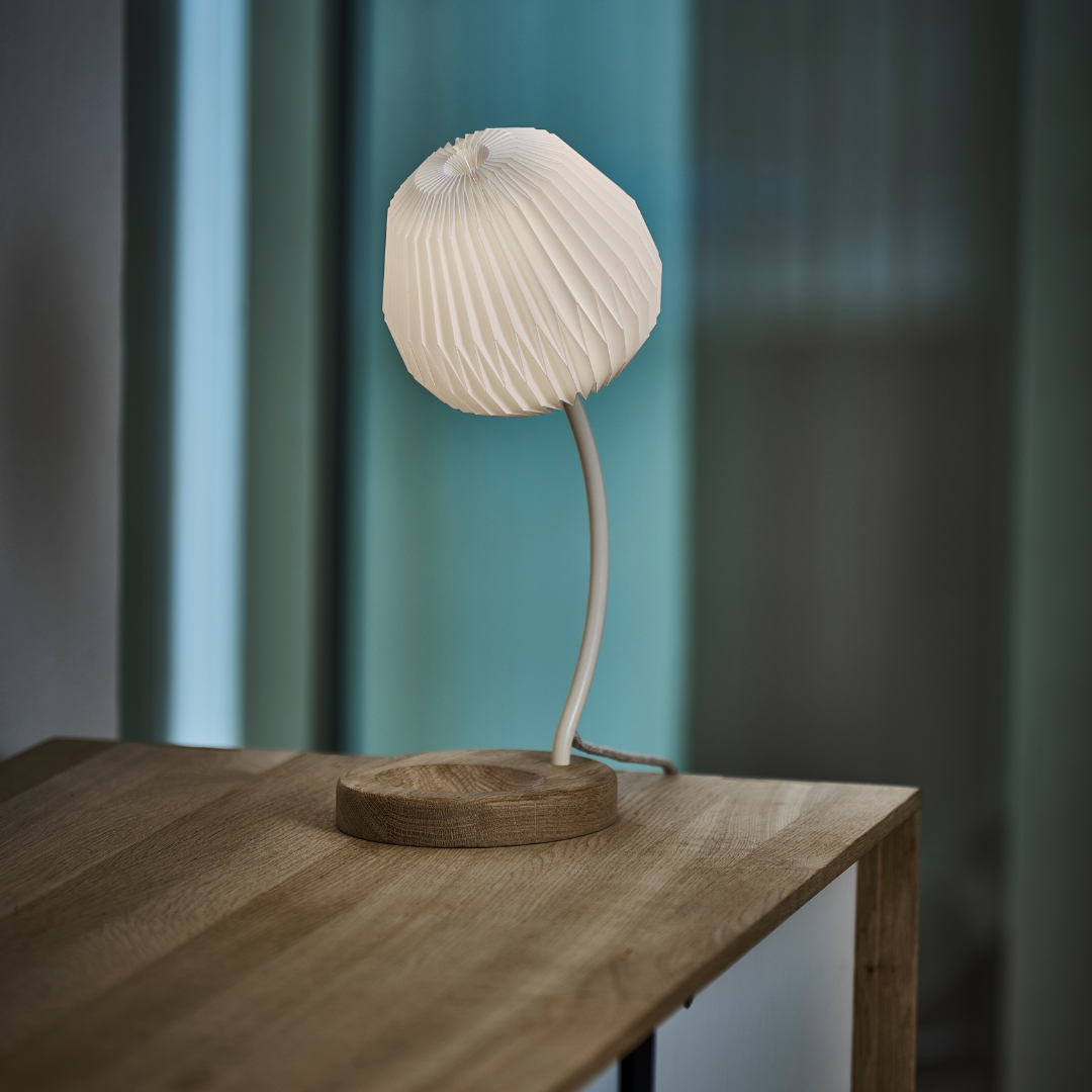 Le Klint 330 Bouquet Table Lamp