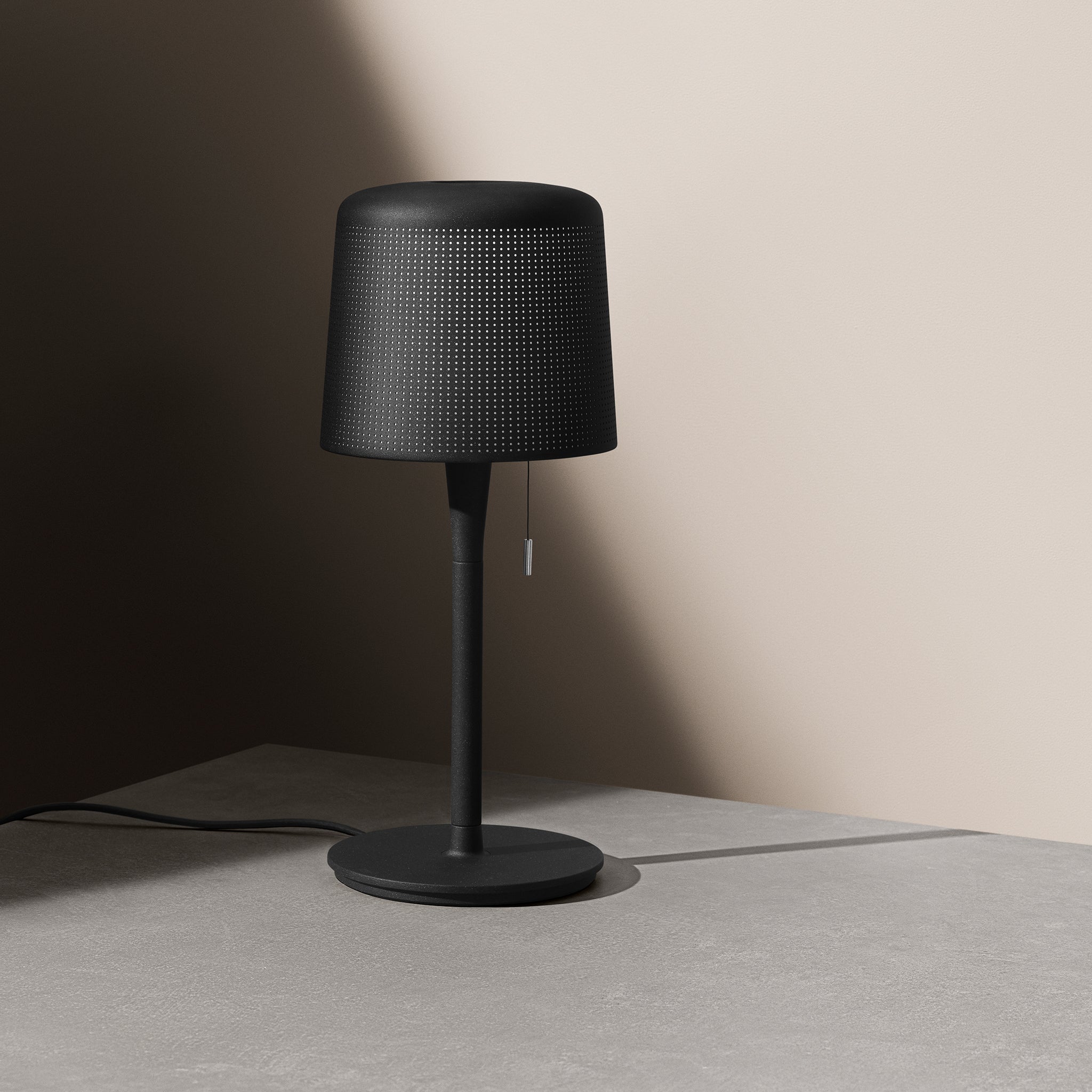VIPP Table Lamp
